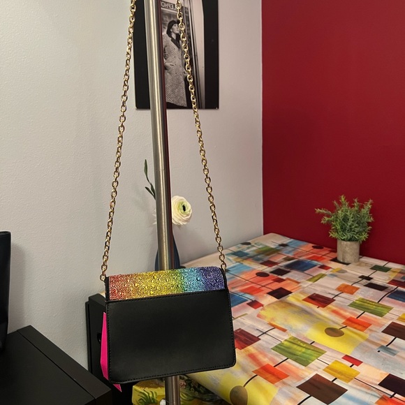 🌈 BETSEY JOHNSON-IN A DREAMWORLD CROSSBODY RAINBOW SPARKLER- NWT!!🌈 - Picture 4 of 11